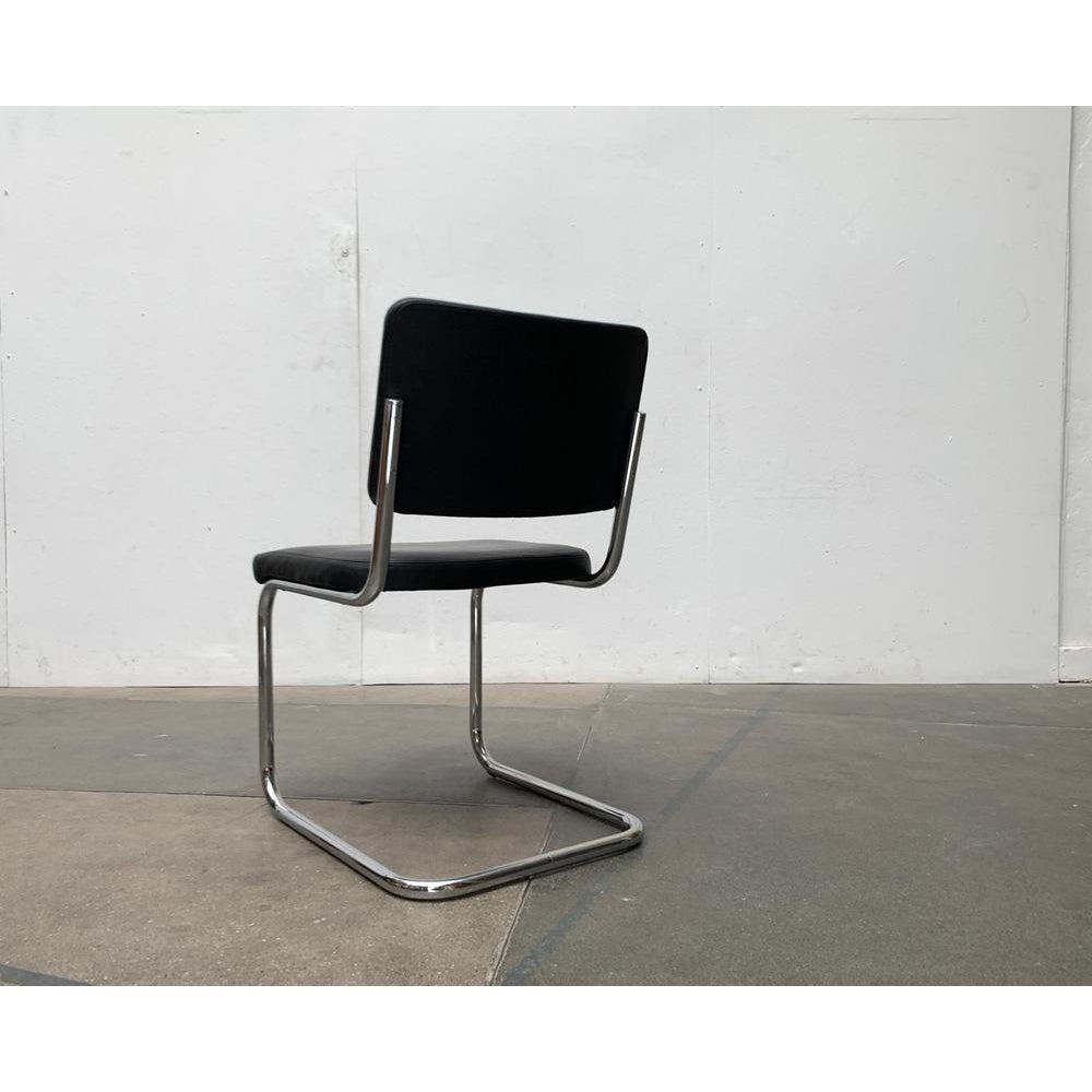 Mid-Century German S32 Cantilever Chair by Marcel Breuer & Mart Stam, 1970s In Good Condition For Sale In Hamburg, DE