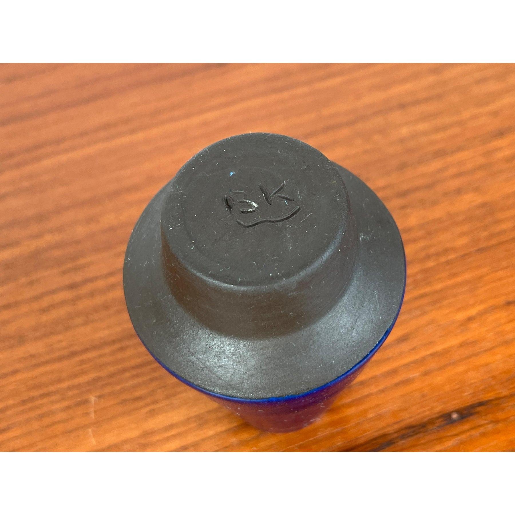 Mid-Century German Small Minimalist Studio Pottery Vase, Hamburg, 1960s For Sale 3