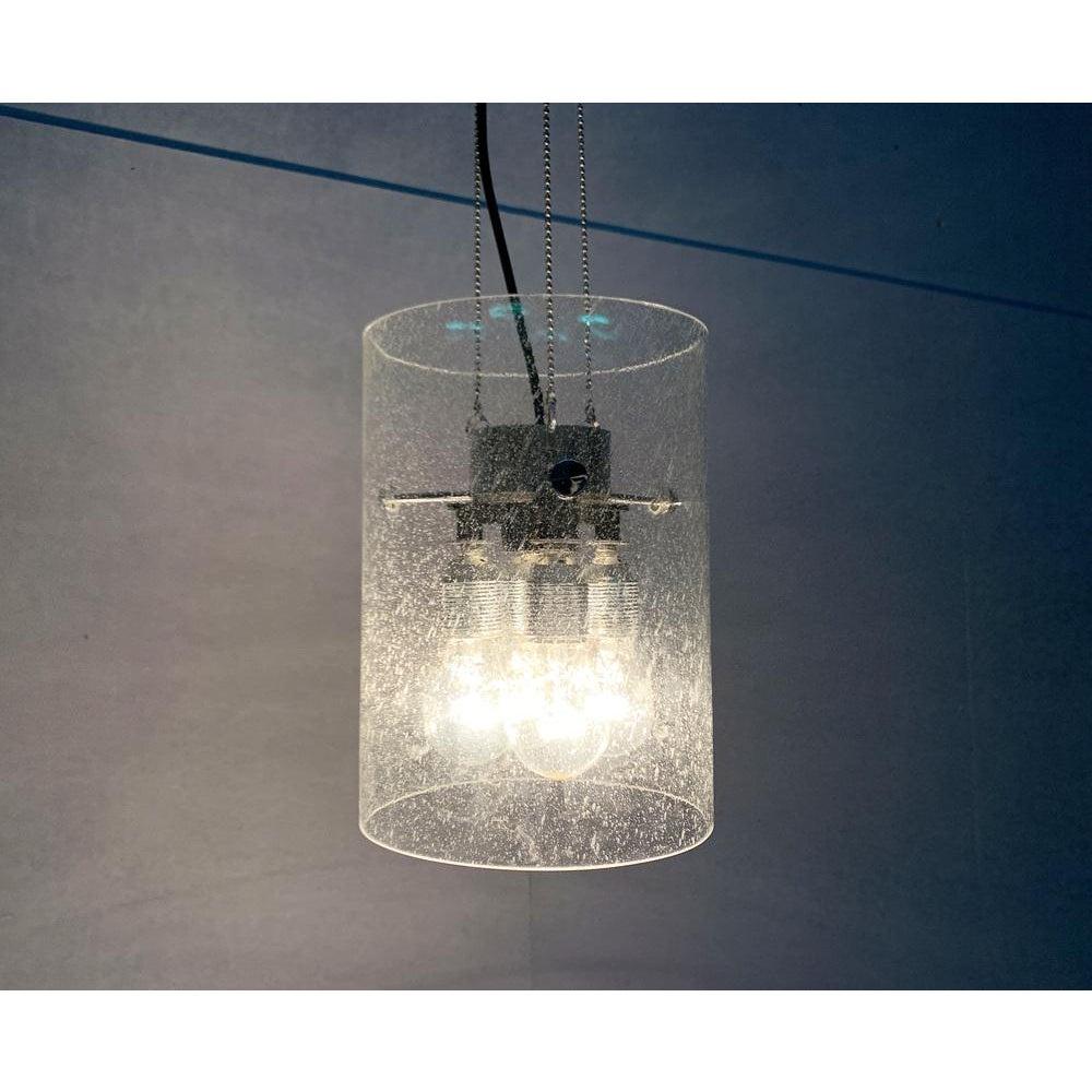 Mid-Century moderno Lampada a sospensione in vetro e metallo A Space Age tedesca di metà secolo, anni '60 in vendita