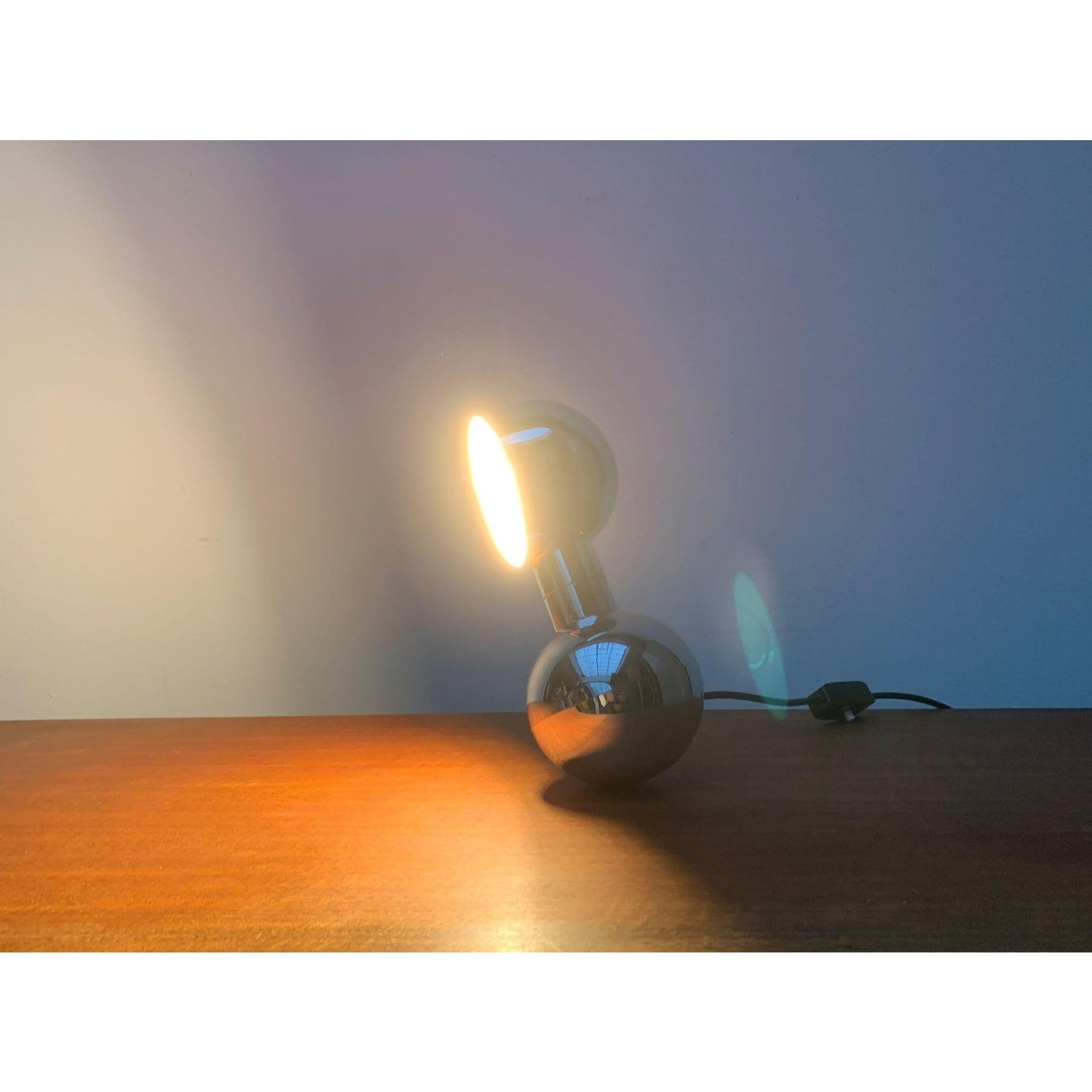 Lampe de table en métal de l'ère spatiale allemande du milieu du siècle, Cosack en vente 2
