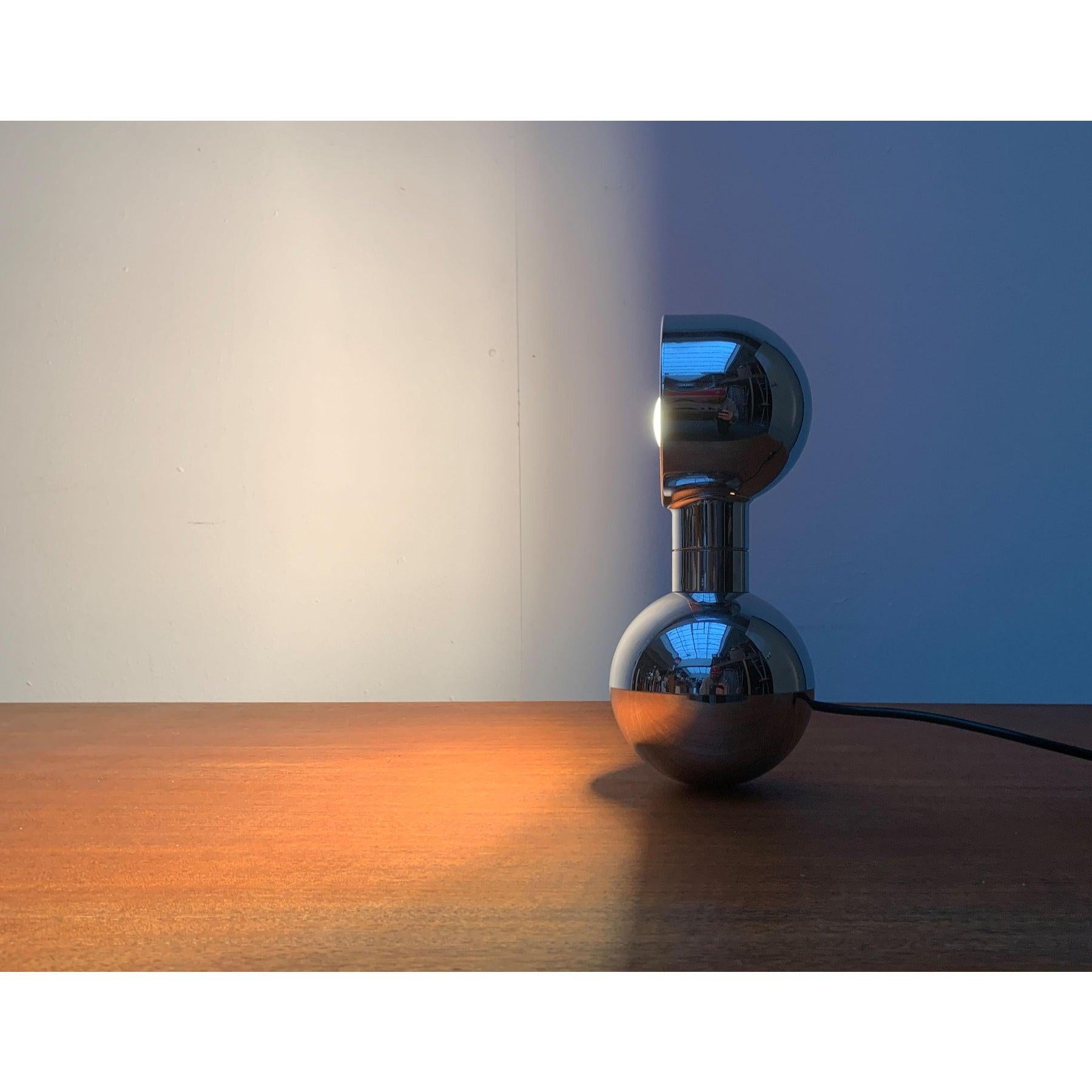 Lampe de table en métal de l'ère spatiale allemande du milieu du siècle, Cosack en vente 3