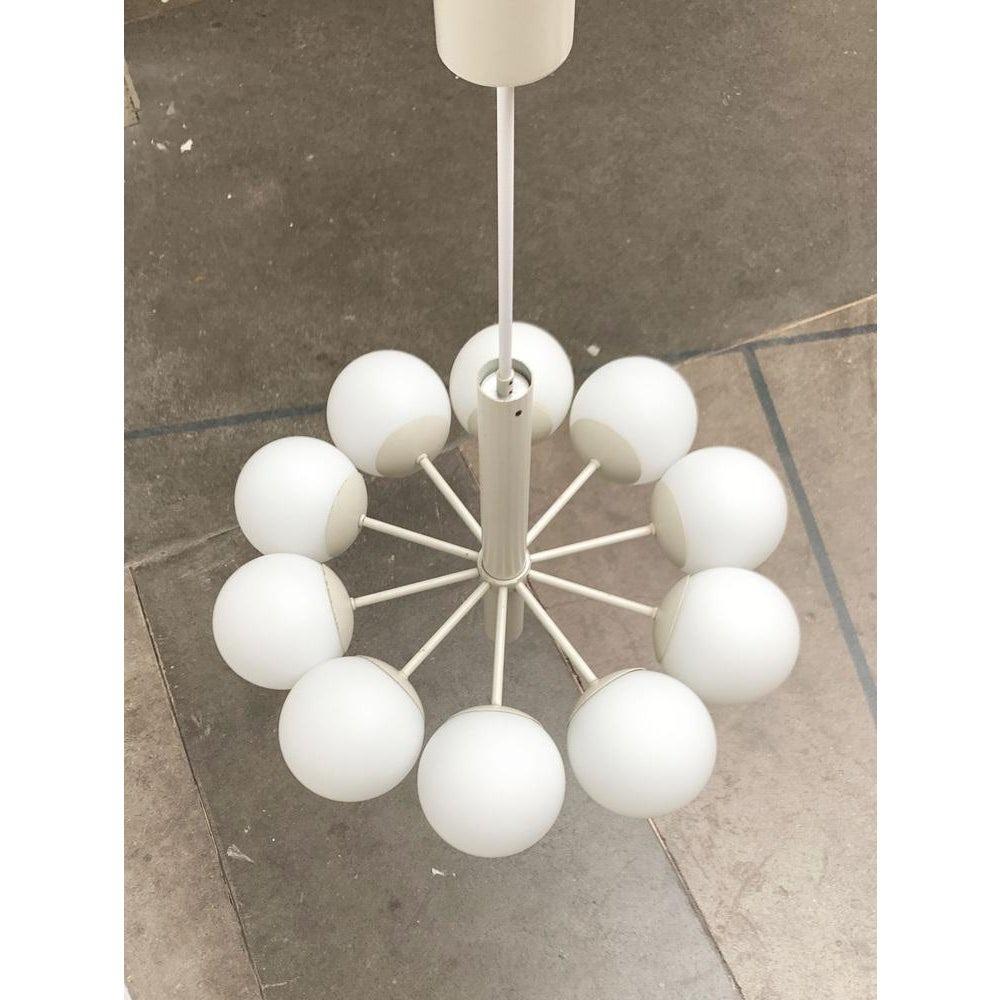 Lampadario minimalista tedesco di metà secolo di Kaiser Leuchten, 1960 in vendita 4