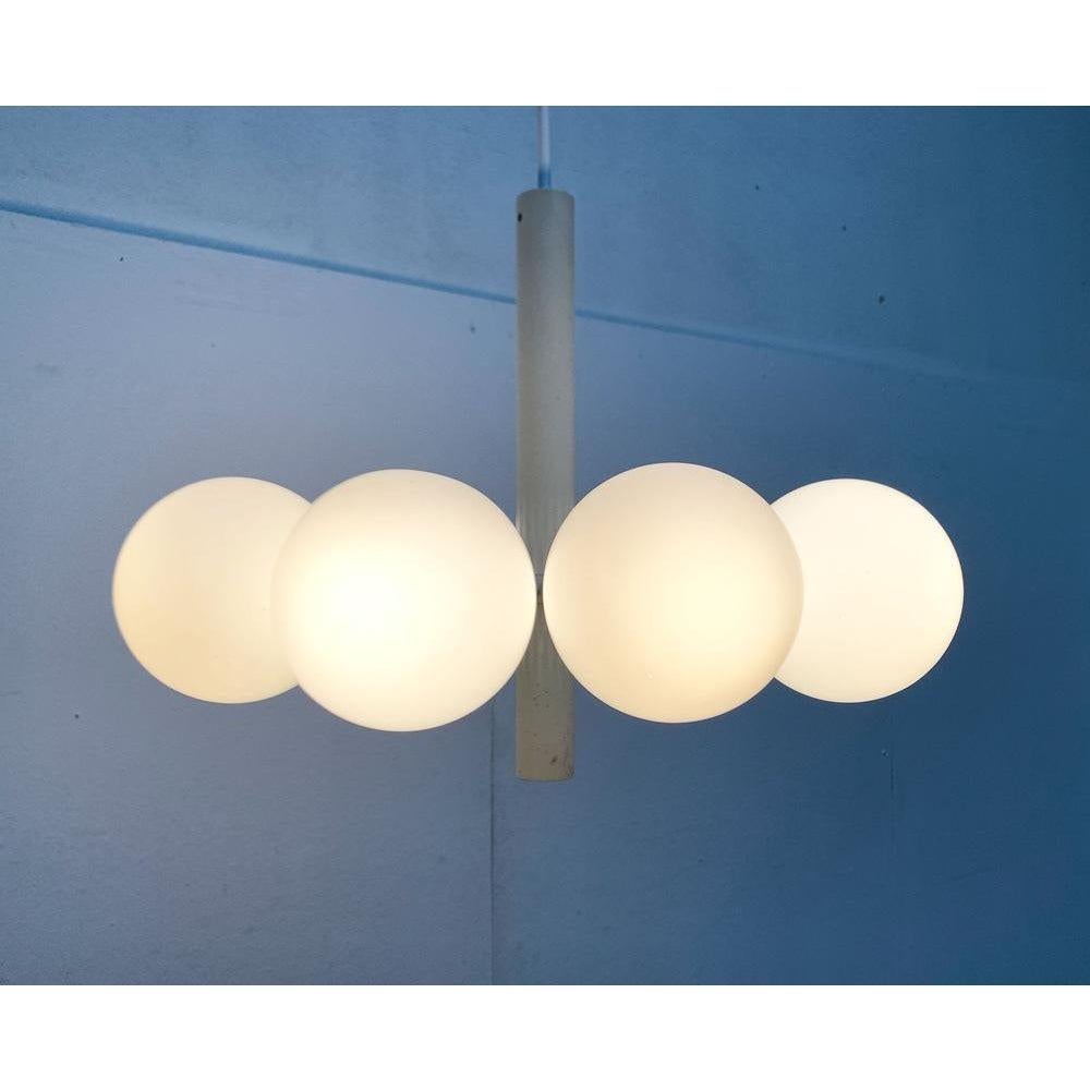 Tedesco Lampadario minimalista tedesco di metà secolo di Kaiser Leuchten, 1960 in vendita