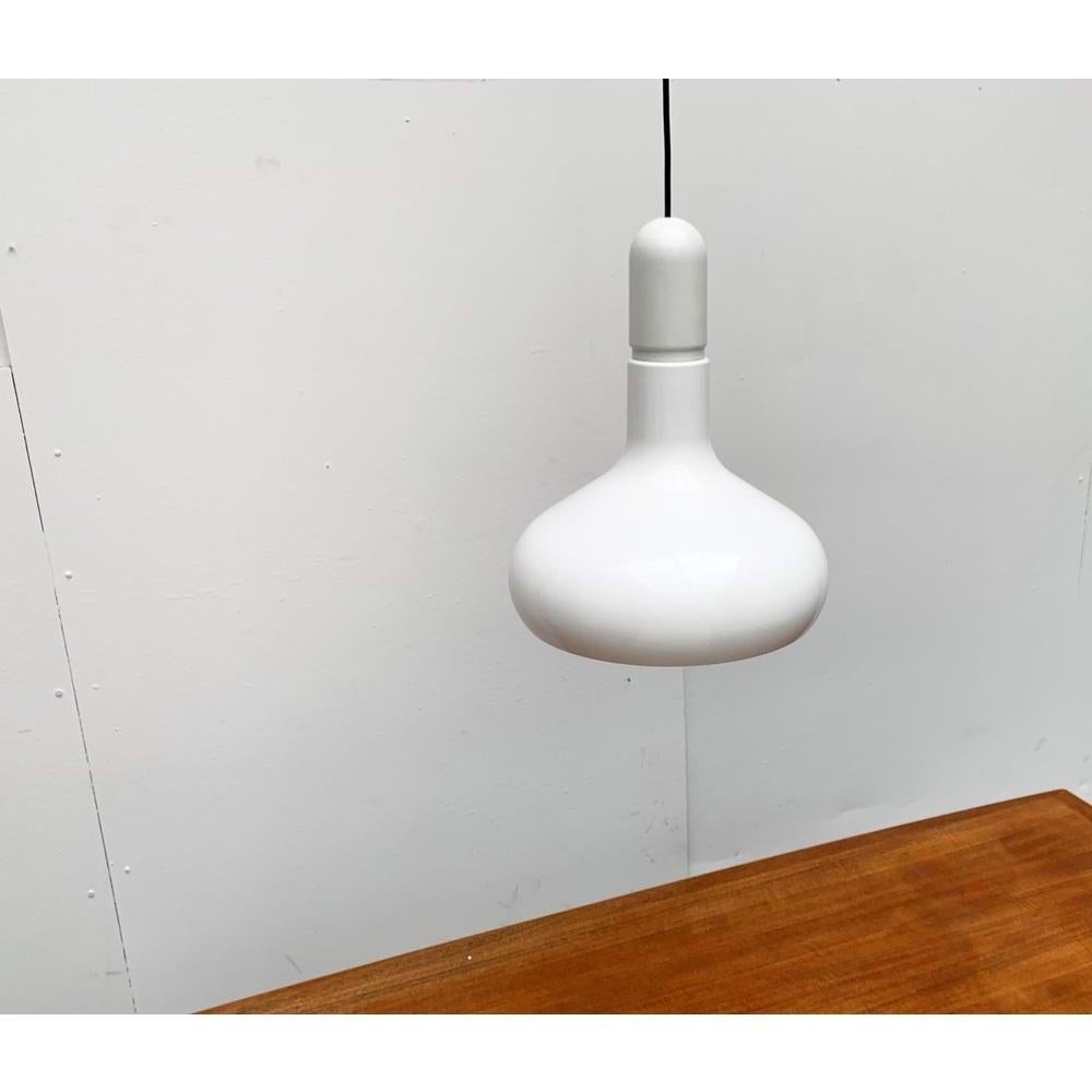 Lampe suspendue allemande de l'ère spatiale du milieu du siècle dernier de Staff Leuchten en vente 3