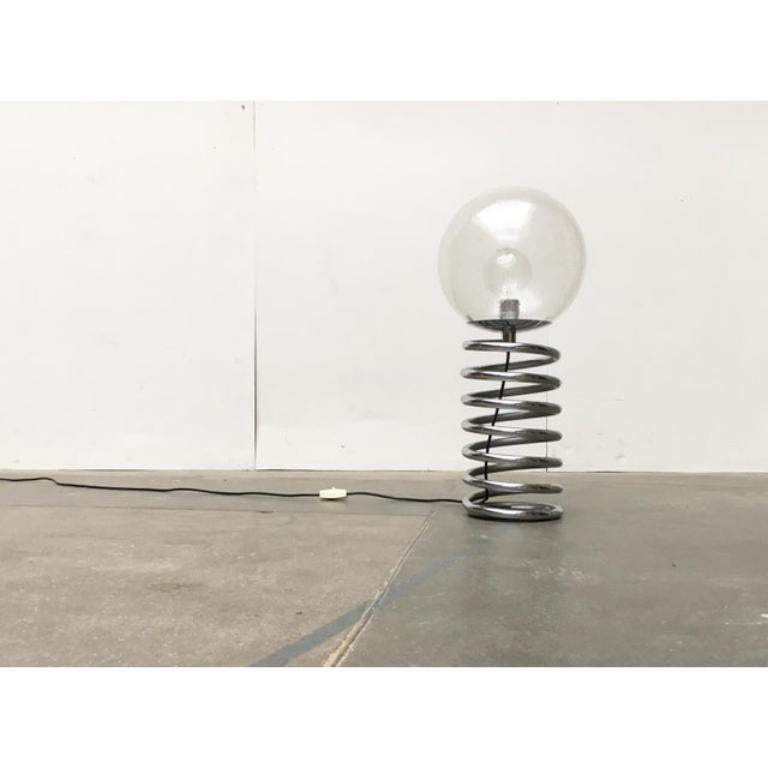 Lampadaire allemand de l'ère spatiale du milieu du siècle dernier, par Ingo Maurer, années 1960 en vente 5