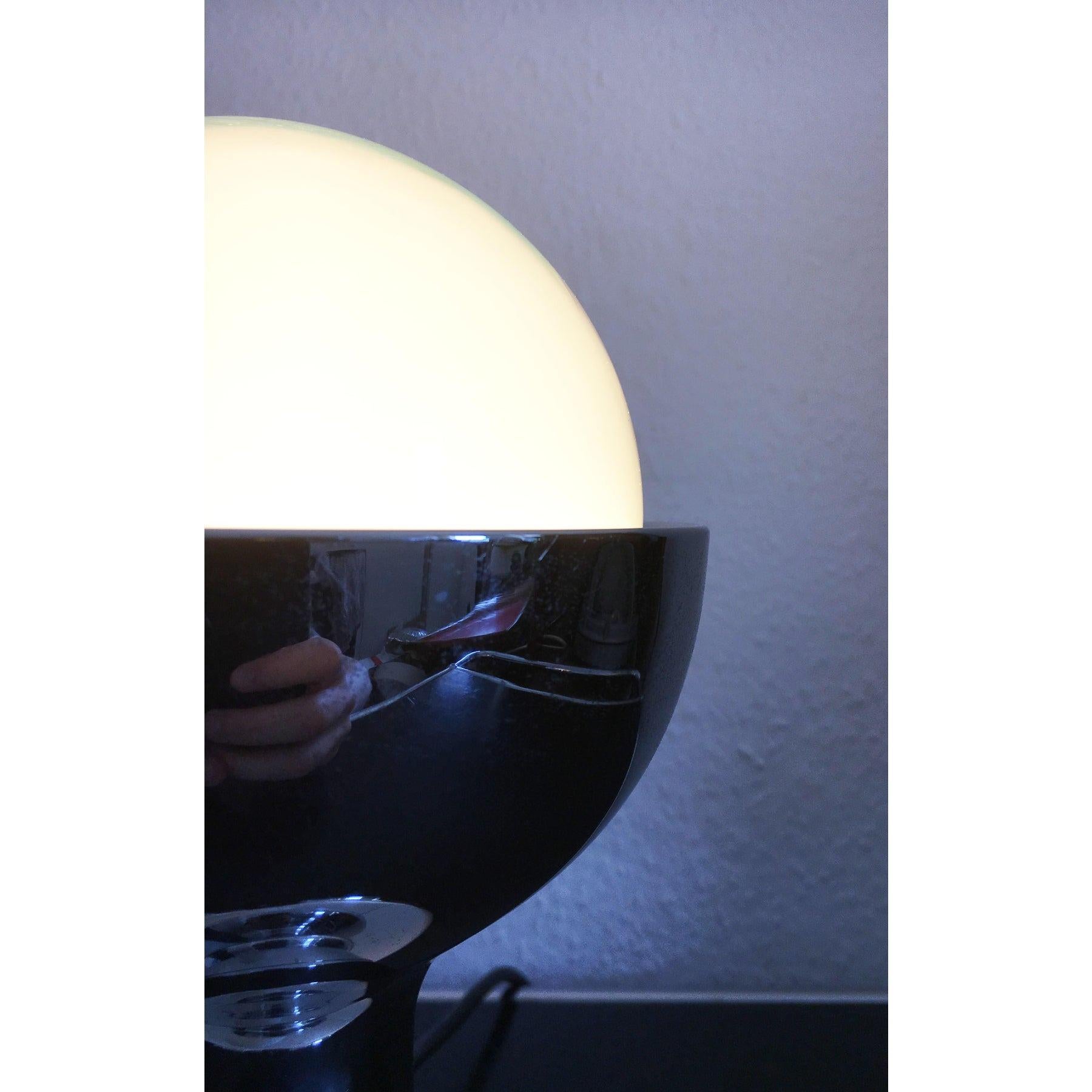 Lampe de table de l'ère spatiale allemande du milieu du siècle, Cosack Excellent état - En vente à Hamburg, DE