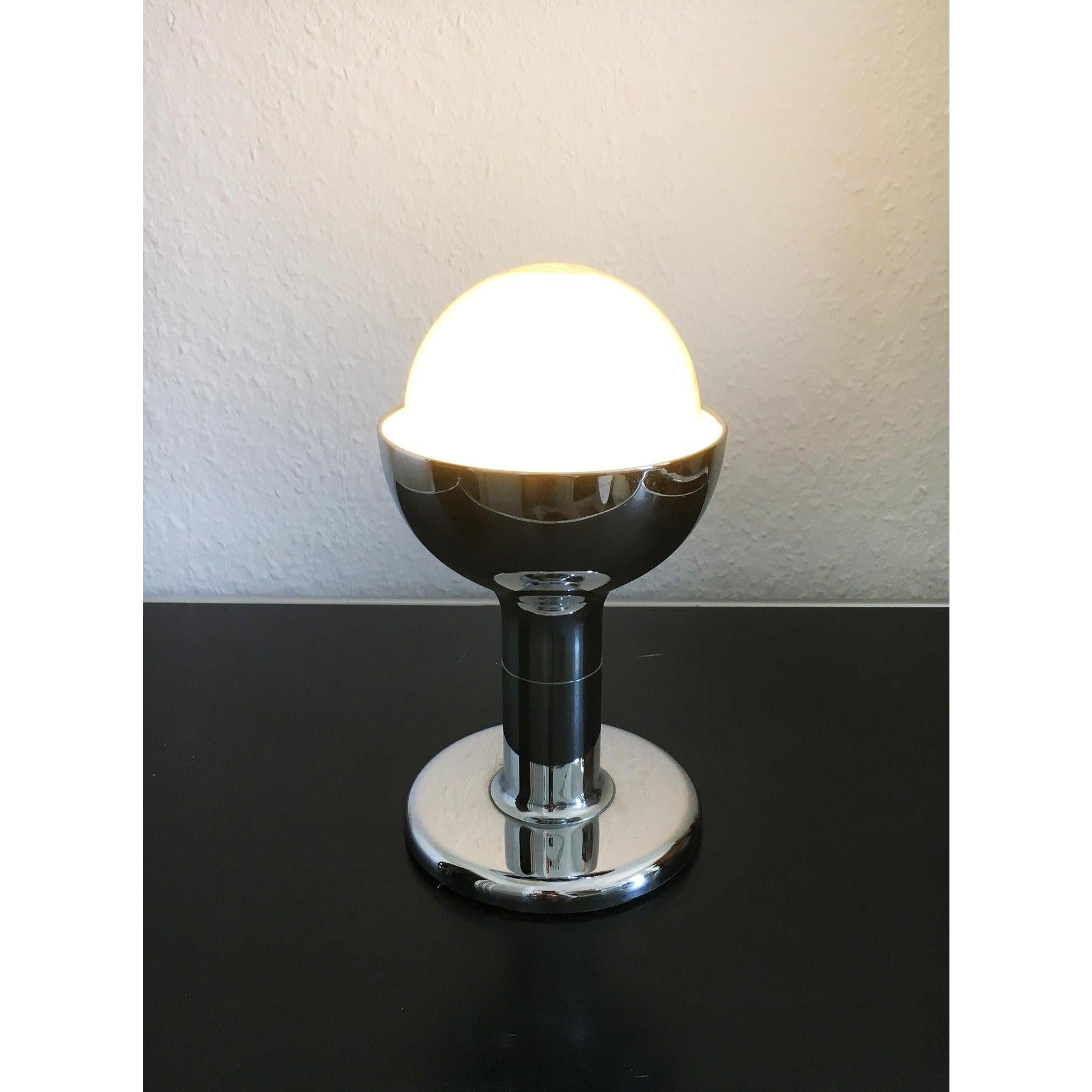 Métal Lampe de table de l'ère spatiale allemande du milieu du siècle, Cosack en vente