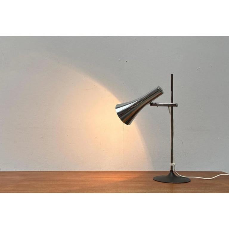 Allemand Lampe de table allemande de l'ère spatiale du milieu du siècle dernier de Hillebrand Leuchten, années 1960 en vente
