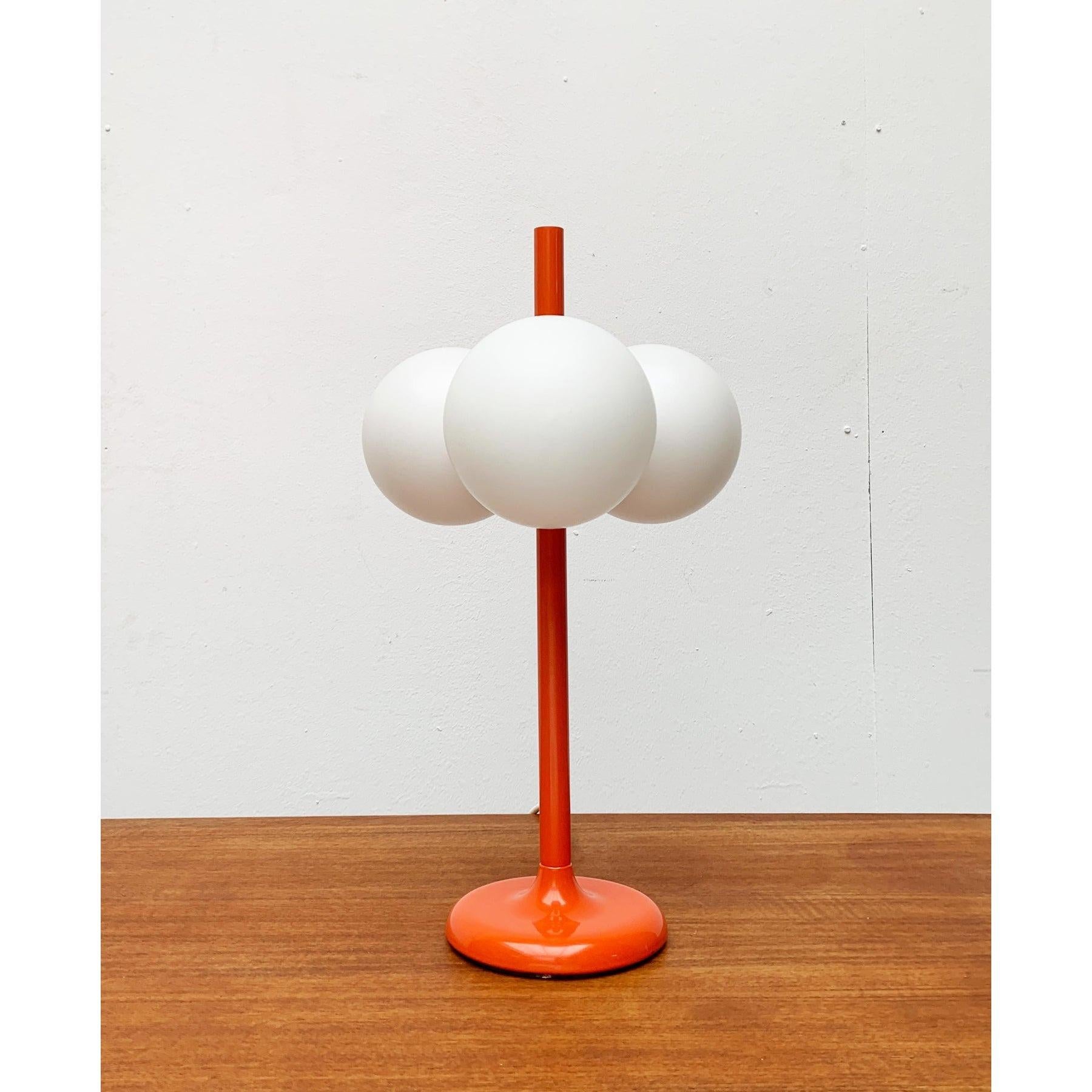 Lampe de table allemande de l'ère spatiale du milieu du siècle dernier de Kaiser Leuchten en vente 4
