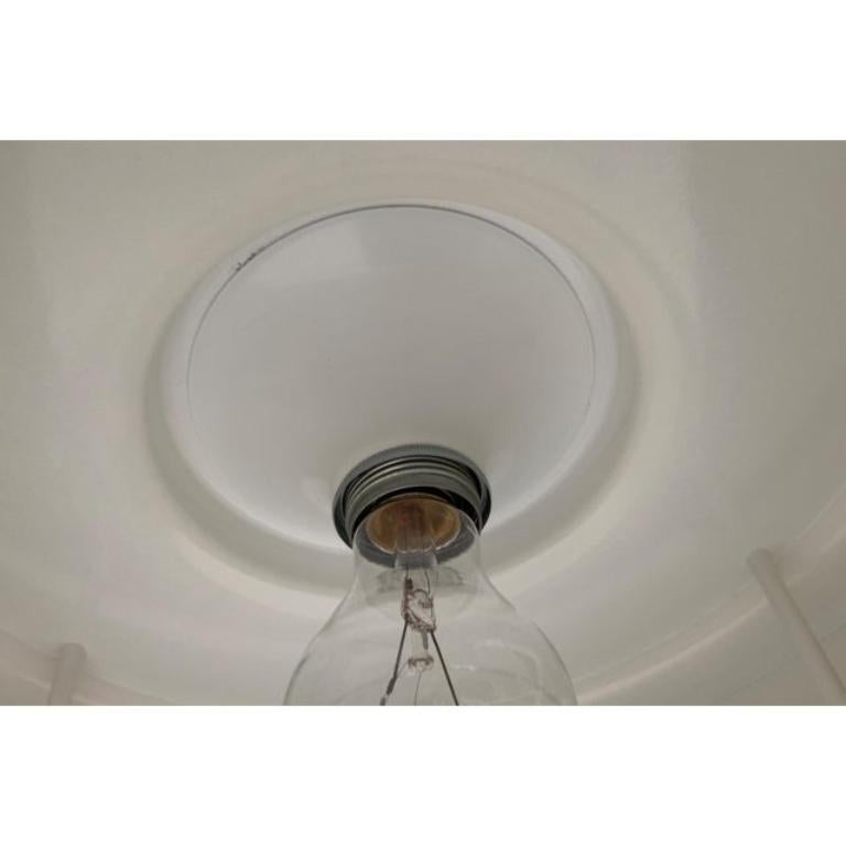 Ciondolo a forma di Ufo dell'era spaziale tedesca di metà secolo in vendita 2