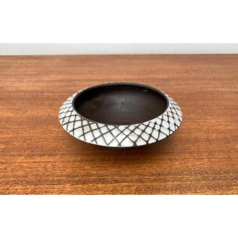 Ciotola o vaso Ikebana di Studio Pottery tedesco di metà secolo di BKW, anni '60 in vendita 1