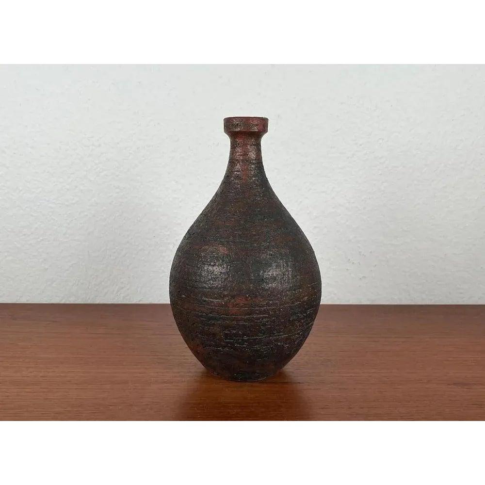 Tedesco Vaso a caraffa in Studio Pottery di Gerhard Liebenthron, metà secolo, Germania, 1964 in vendita