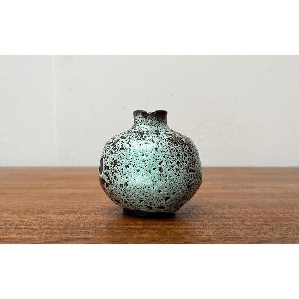 Vaso a caraffa in Studio Pottery tedesco di metà secolo di Monika Maetzel, 1960 in vendita 4