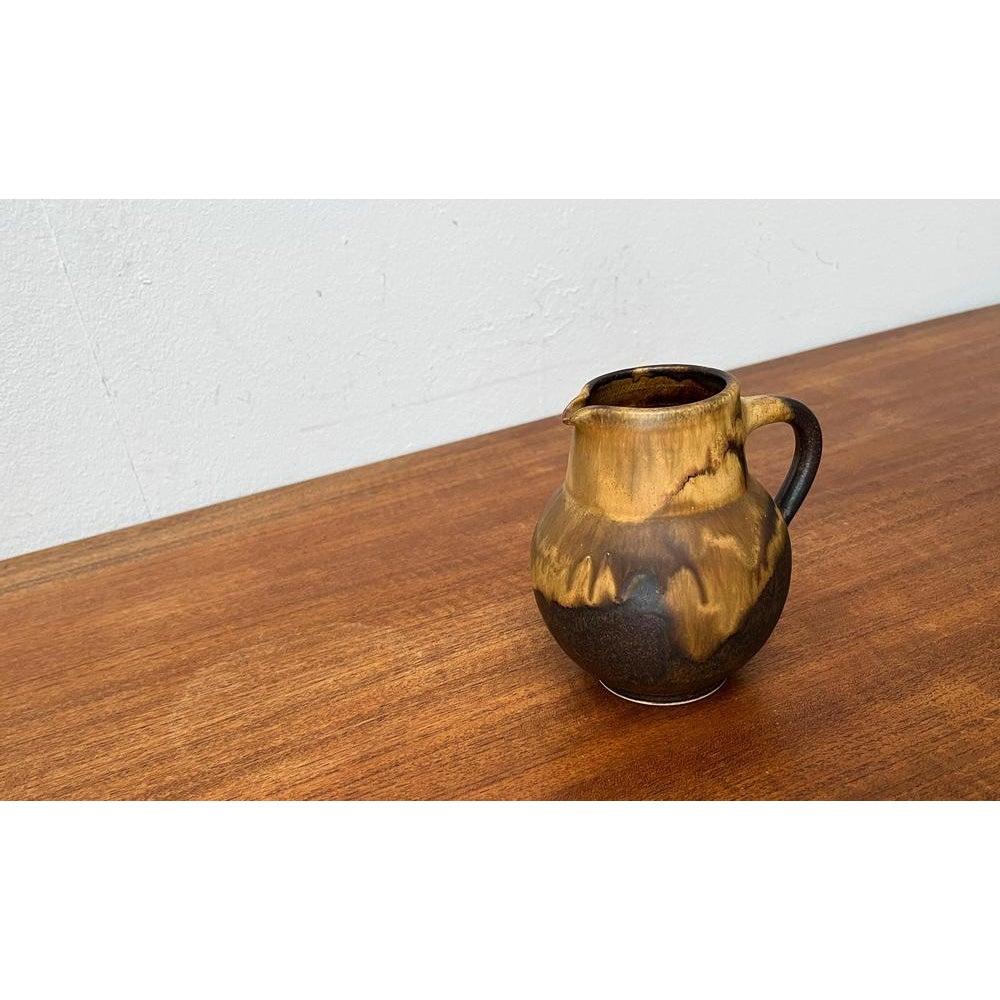Mid-Century moderno Vaso a caraffa in Studio Pottery tedesco del 1960 di Otto Wichmann, metà secolo in vendita