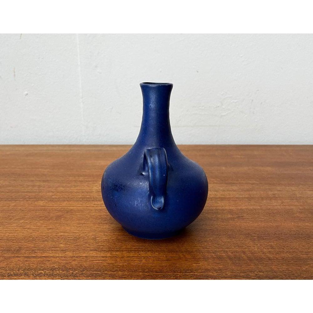Vaso a caraffa in Studio Pottery tedesco di metà secolo di Töpferhof Malente, anni '60, in ottime condizioni. Progettato tra il 1960 e il 1969 Questo pezzo ha un marchio di attribuzione.

Informazioni aggiuntive:
Materiali: Ceramica
Colore: