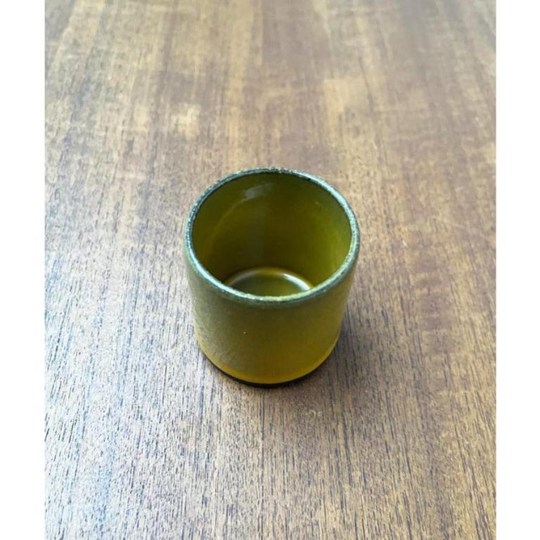 Vaso Ikebana di Studio Pottery tedesco di metà secolo di BKW Böttger Keramik Wandsbek, Amburgo, anni '60, in ottime condizioni. Progettato tra il 1960 e il 1969 Questo pezzo ha un marchio di attribuzione.

Informazioni aggiuntive:
Materiali: