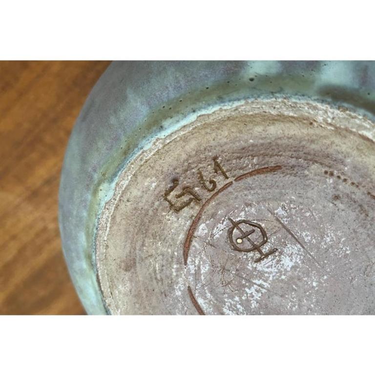 Minimalistische deutsche Studio-Keramik-Vase aus der Mitte des Jahrhunderts von Lu und Gerd Grove, 1961 im Angebot 4