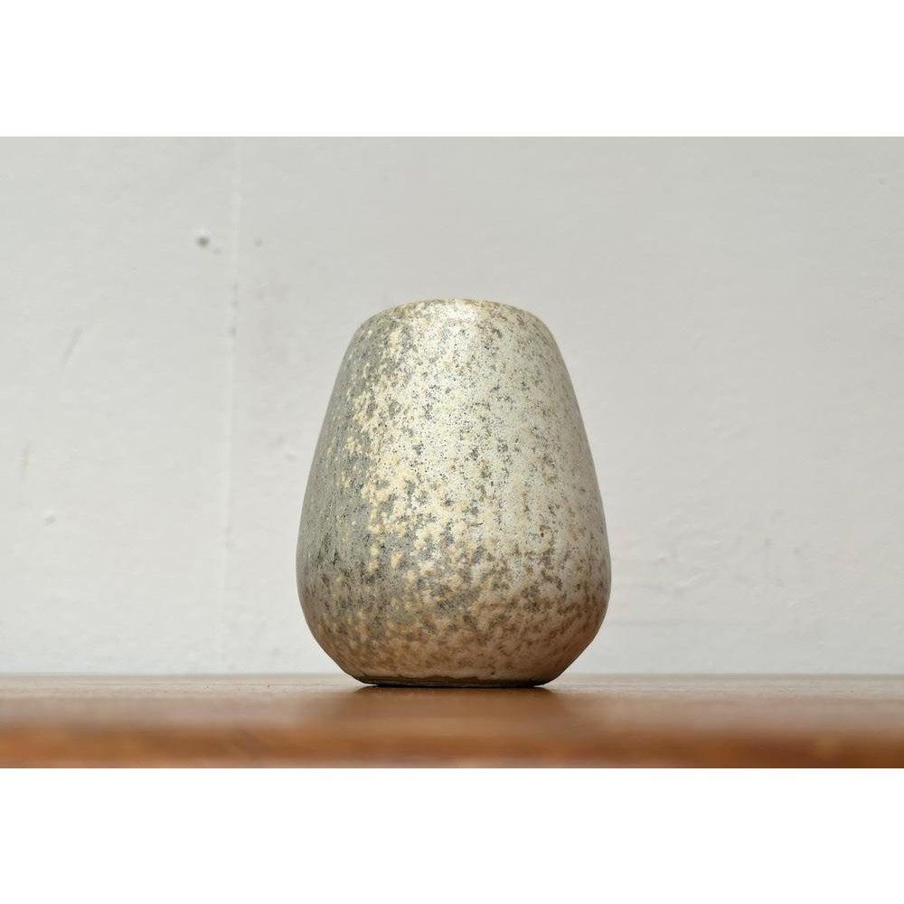 Mid-Century German Studio Pottery Minimalist Vase by Paul Eydner, 1960s In Excellent Condition For Sale In Hamburg, DE