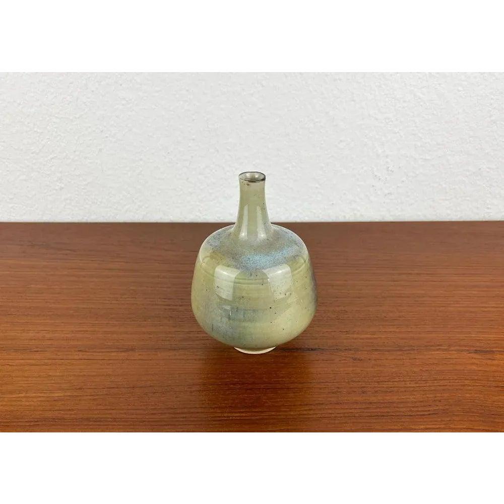 Jarrón de Studio Pottery alemán de mediados de siglo de Görge Hohlt para Werkstatt Hohlt Años 60 en Excelente estado para la venta en Hamburg, DE