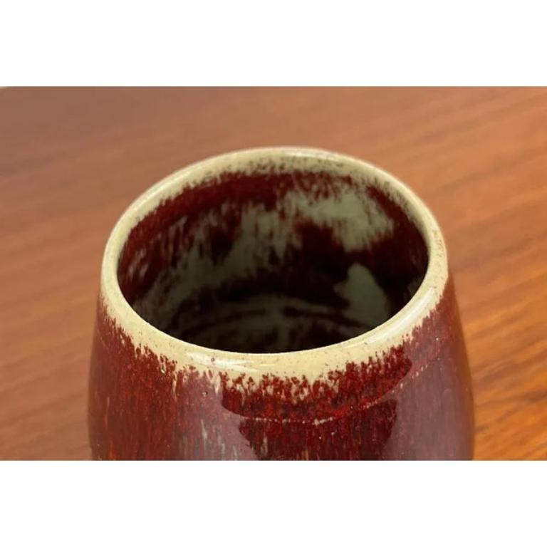 Vaso di Studio Pottery tedesco di metà secolo di Hildegard e Peter Delius, anni '60 In condizioni ottime in vendita a Hamburg, DE