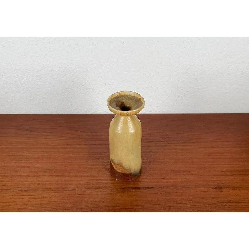 Vaso di Studio Pottery tedesco di metà secolo di Ilse Ludwig-Korbel, anni '60 in vendita 3