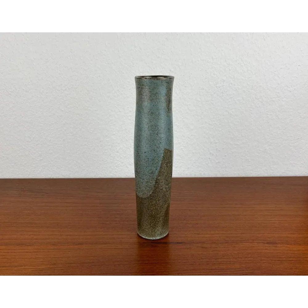 Vase en poterie Studio allemand du milieu du siècle par Janne Reckert Cordua, années 1960 en vente 5