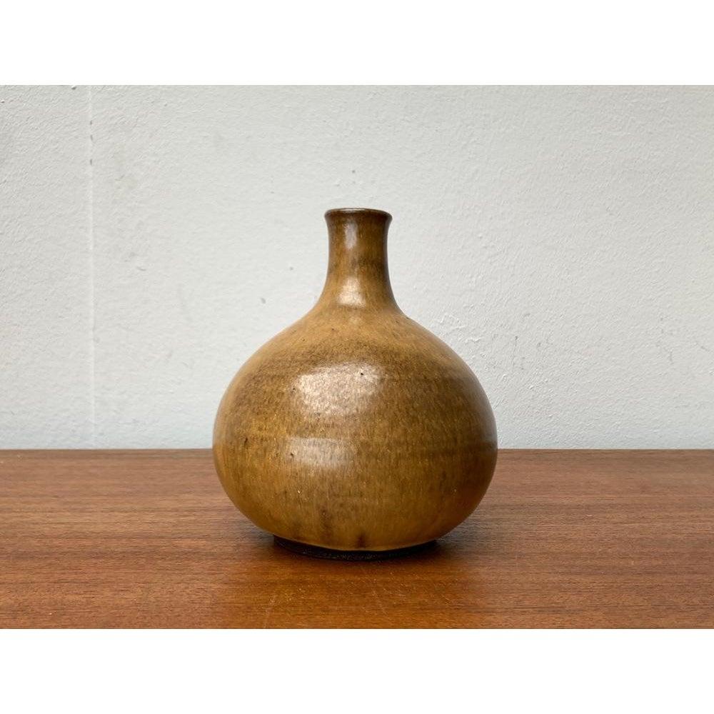 Jarrón de Studio Pottery alemán de mediados de siglo de Janne Reckert Cordua, años 60 Moderno de mediados de siglo en venta