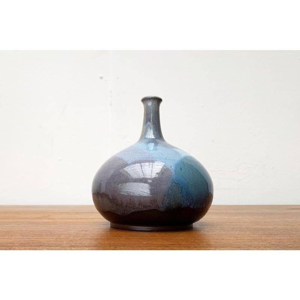 Mid-Century moderno Vaso in Studio Pottery di Janne Reckert Cordua, Germania, metà secolo. in vendita
