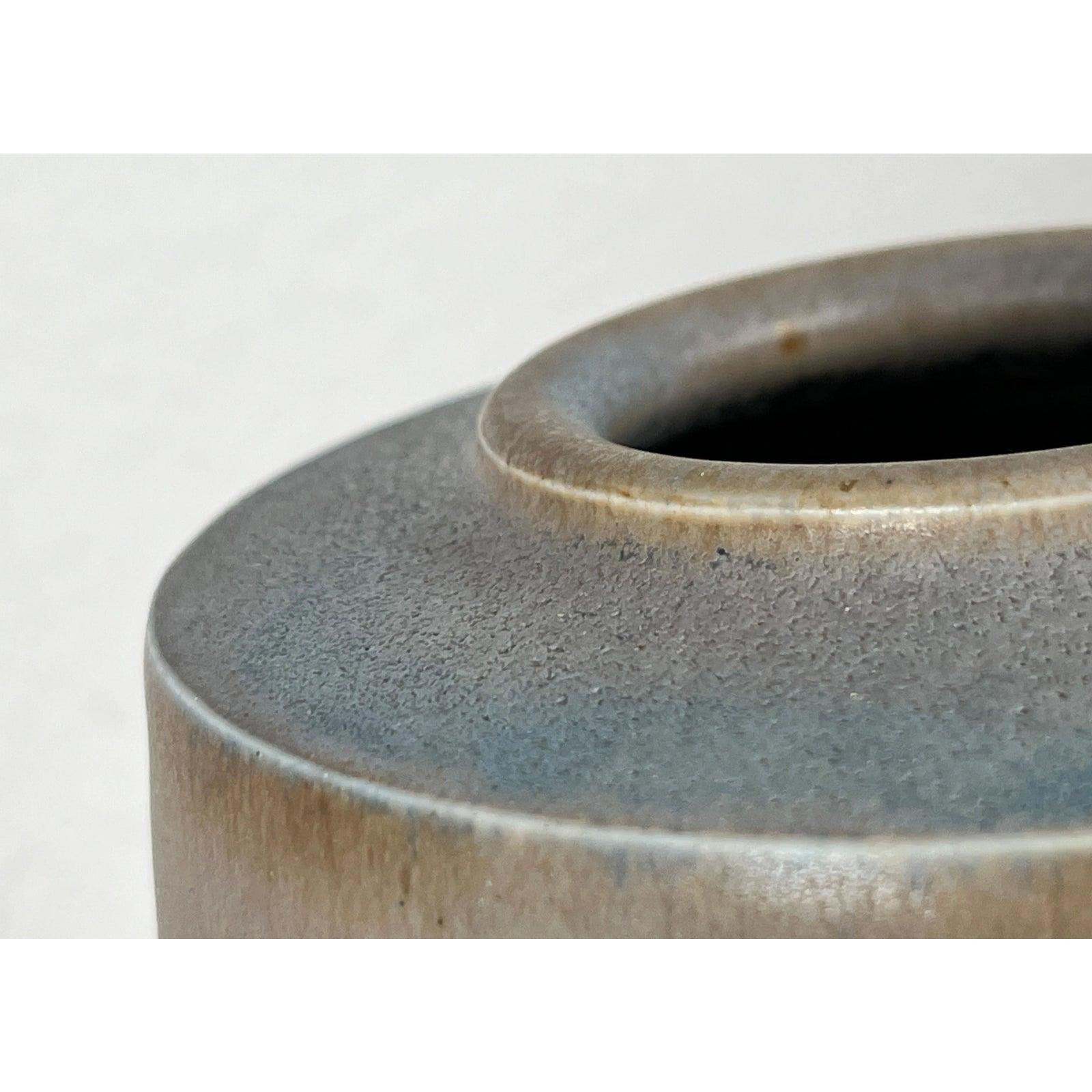 Vaso di Studio Pottery tedesco di metà secolo di Karin e Walther Zander, anni '60 In condizioni ottime in vendita a Hamburg, DE