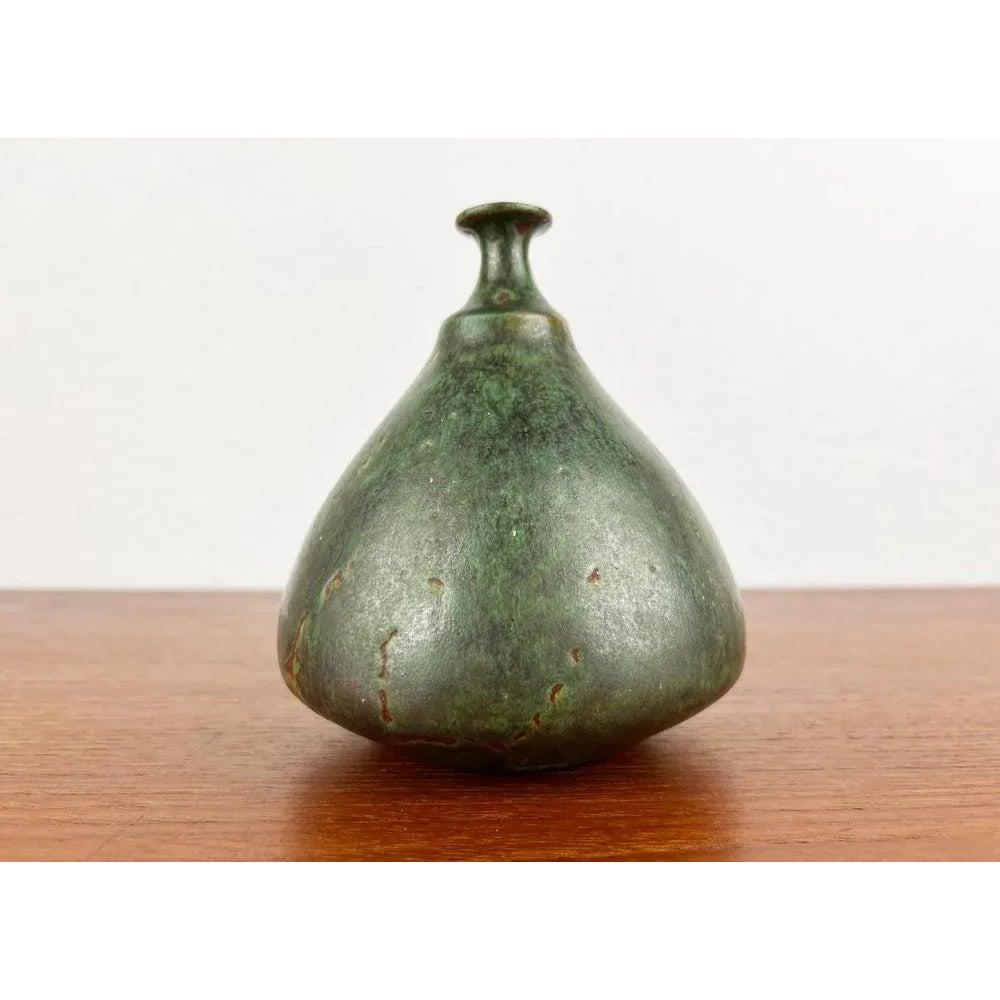 Vaso di Studio Pottery tedesco di metà secolo di Meike Falck Nicolaisen, anni '60 In condizioni ottime in vendita a Hamburg, DE