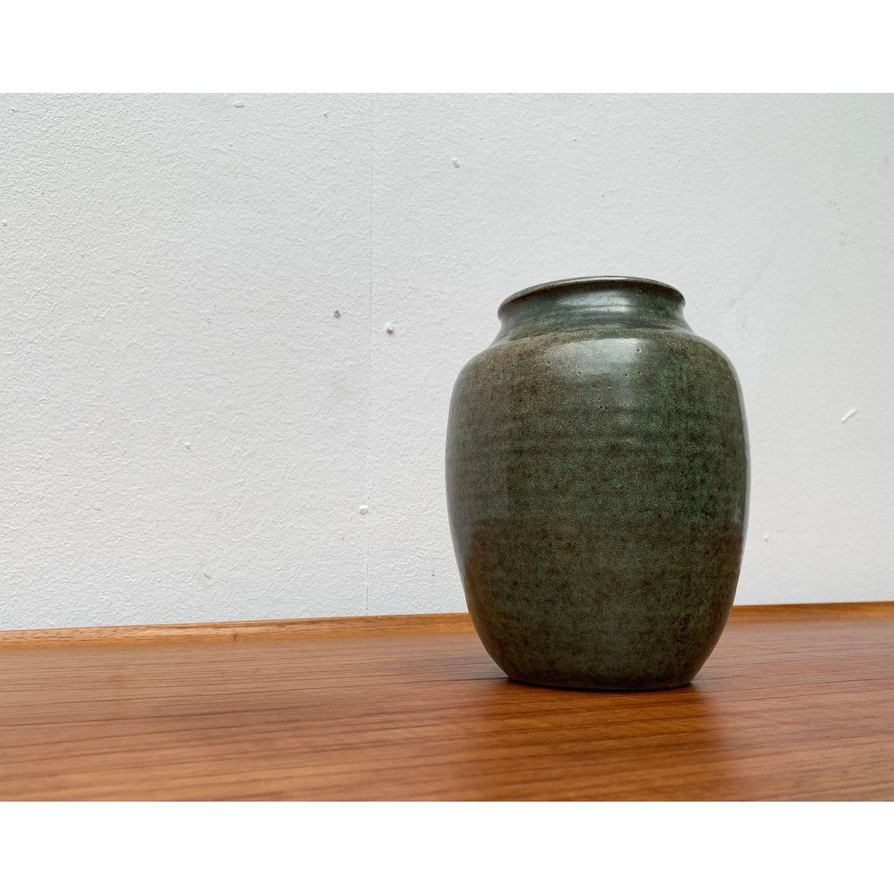 Vaso di Studio Pottery tedesco di metà secolo di Neuenburg, anni '60 in vendita 3