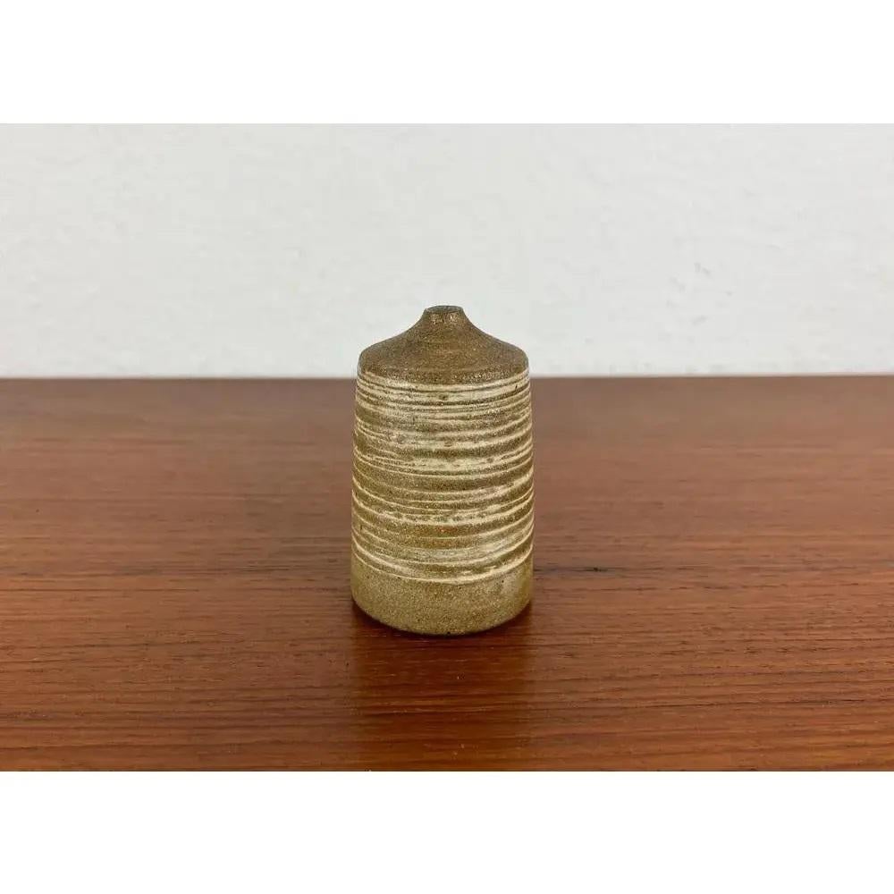 Vaso in Studio Pottery tedesco di metà secolo di Walter Stürmer, 1962 in vendita 3
