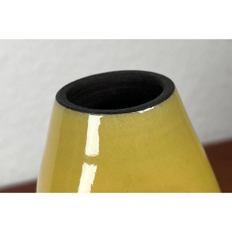Jarrón de Studio Pottery alemán de mediados de siglo de BKW Böttger Keramik Wandsbek, años 60 Moderno de mediados de siglo en venta