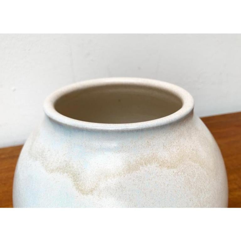 Jarrón de Studio Pottery alemán de mediados de siglo de Till Sudeck Moderno de mediados de siglo en venta