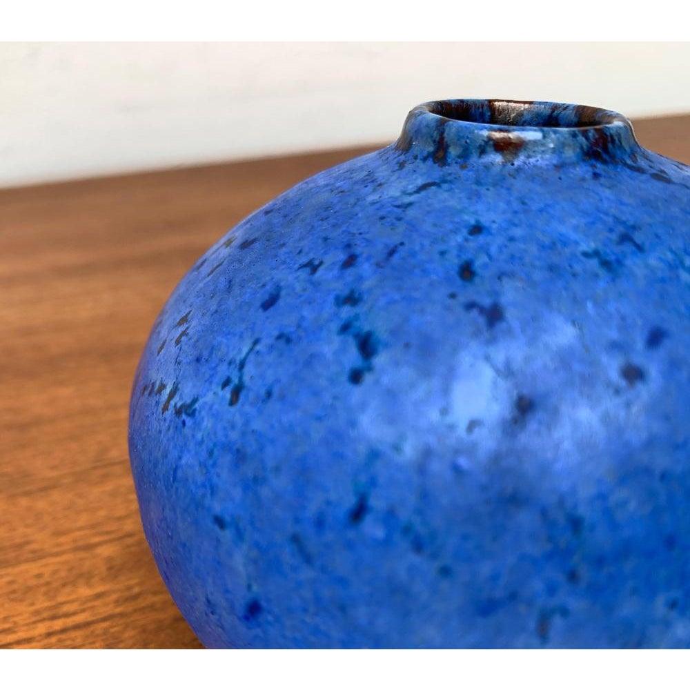 Vaso di Studio Pottery tedesco di metà secolo di Töpferhof Römhild, anni '60 In condizioni ottime in vendita a Hamburg, DE