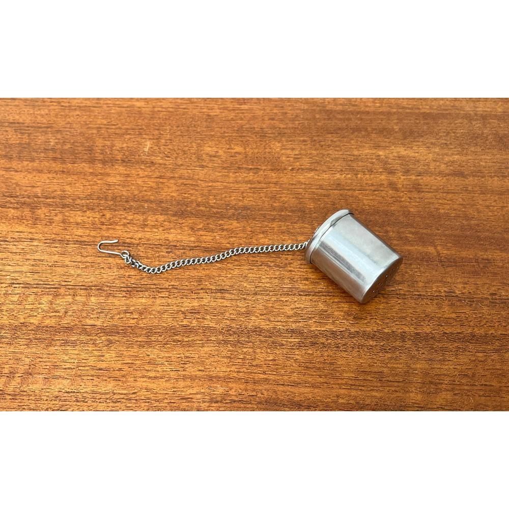 20ième siècle Balle de salle à thé allemande du milieu du siècle dernier par Wilhelm Wagenfeld pour WMF, années 1960 en vente