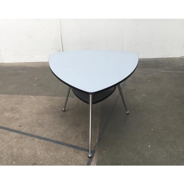 Métal Table basse tripode allemande du milieu du siècle de Mauser Werke Waldeck, années 1950 en vente