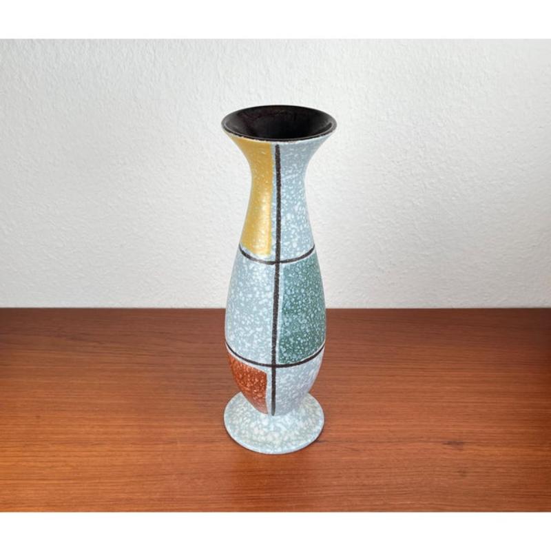Vaso tedesco di metà secolo di Übelacker Keramik, anni '60 in vendita 8