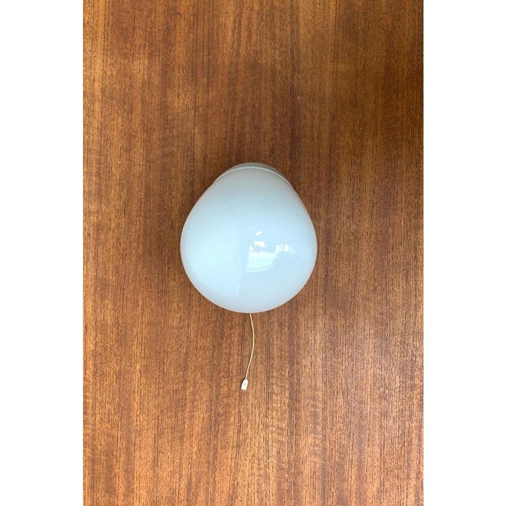 Mid-Century German Wall Lamp in Glass & Ceramic by Wilhelm Wagenfeld for Lindner For Sale 5