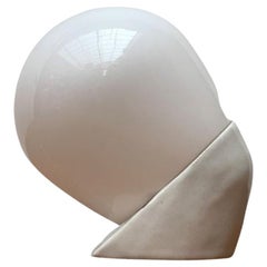 Lampada da parete tedesca di metà secolo in vetro e ceramica di Wilhelm Wagenfeld per Lindner