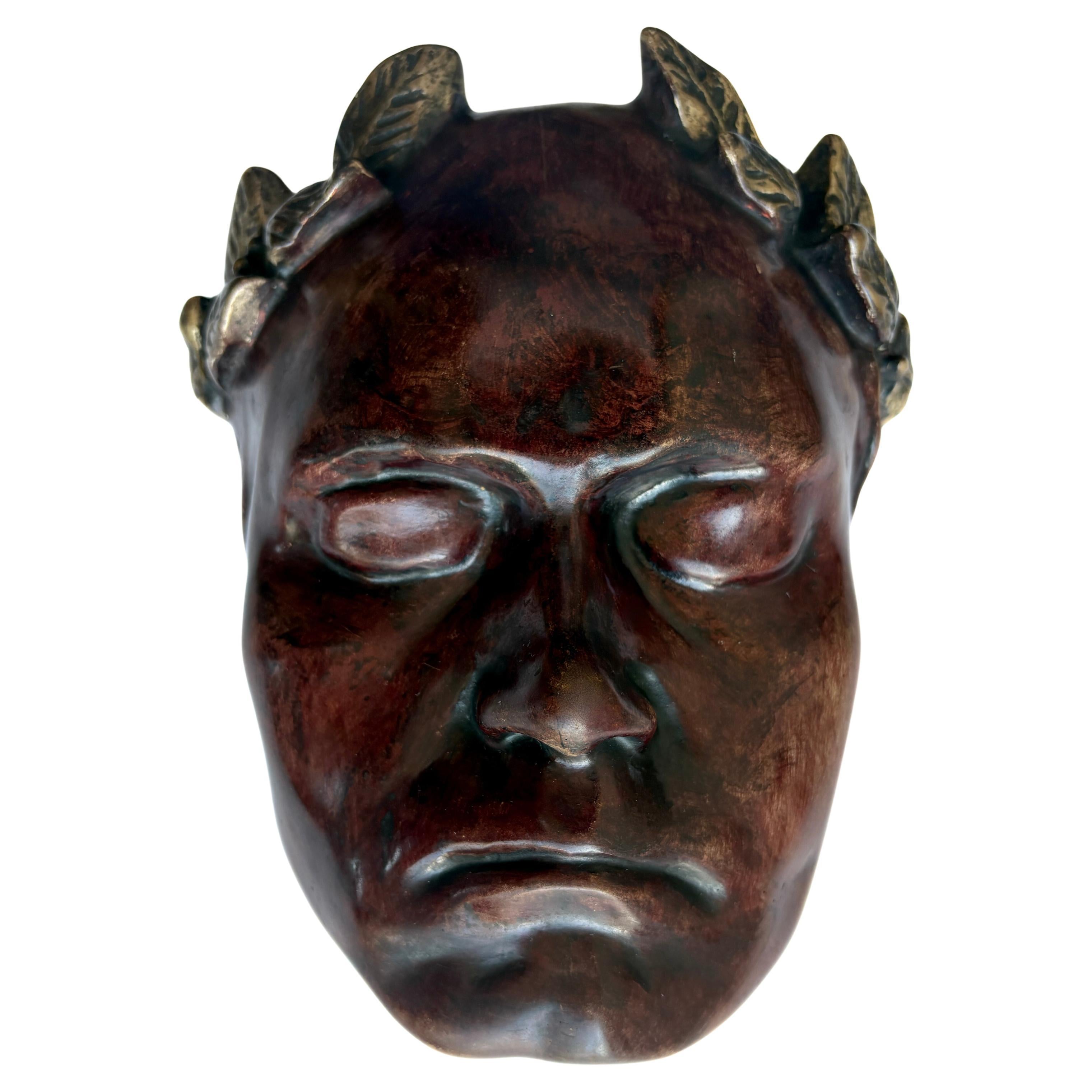 Deutsche Wandskulptur des Kaisers aus der Jahrhundertmitte von Achatit im Angebot