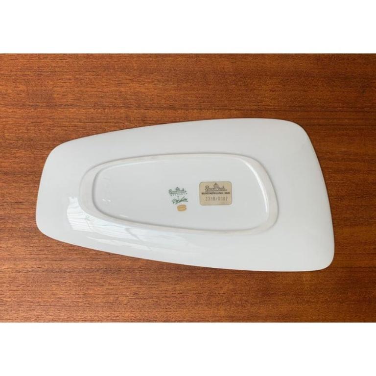 Cuenco de porcelana blanca alemana de mediados de siglo de Bjørn Wiinblad para Rosenthal siglo XX en venta