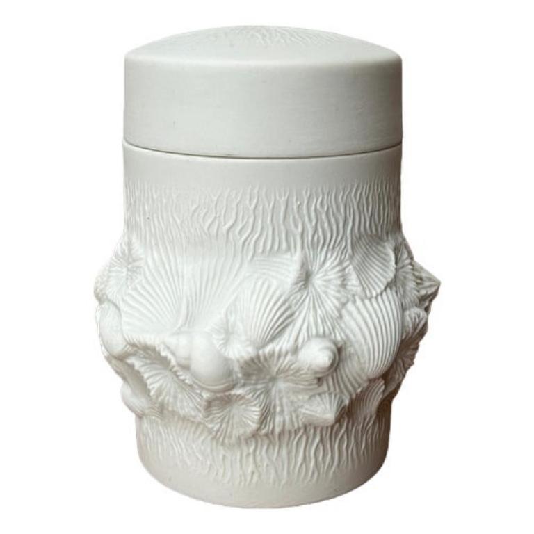 Mid-Century German White Porcelain Box with Lid with Shell Design, 1960s