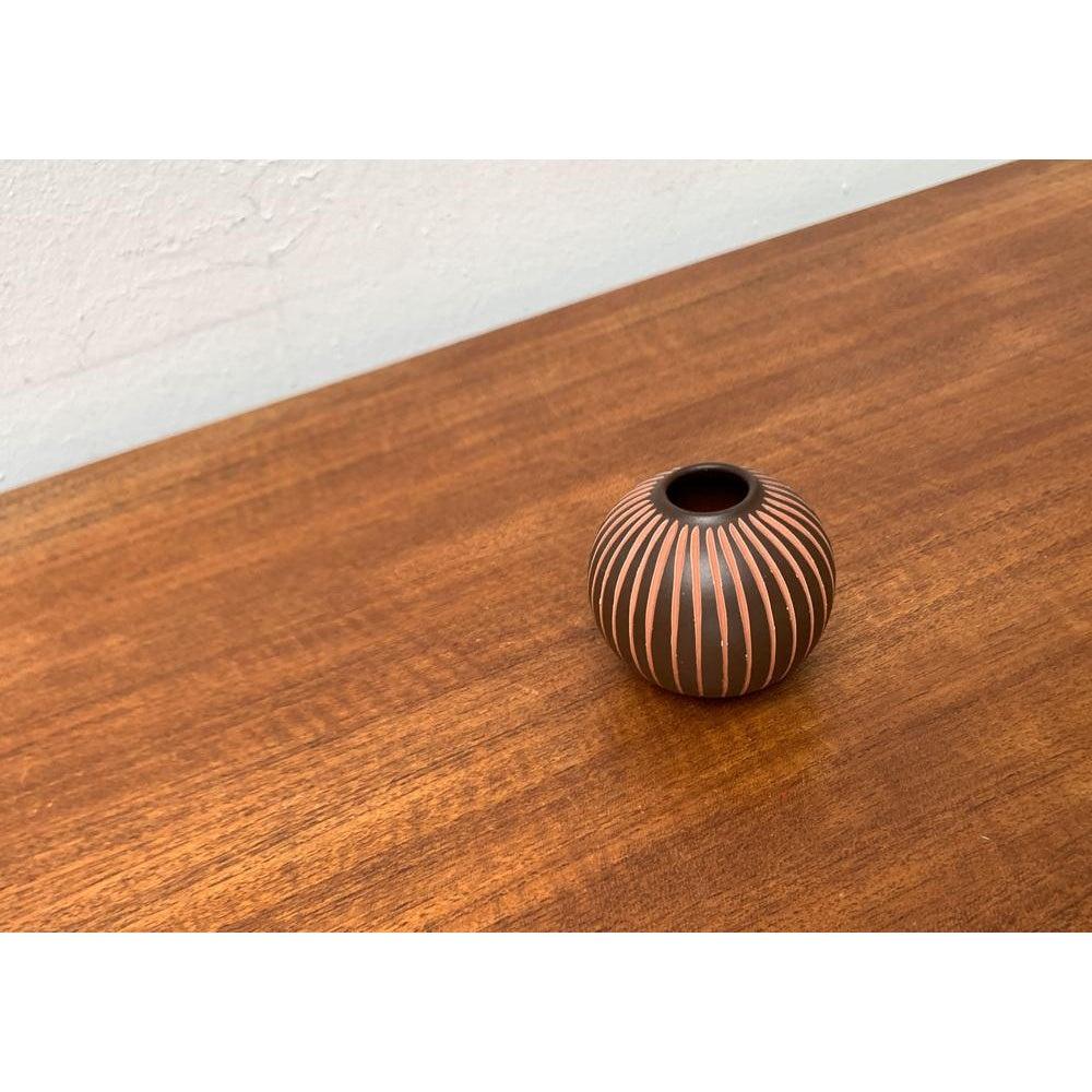 Vaso in ceramica Wormser Terra-Sigillata tedesco di metà secolo, anni '60 In condizioni ottime in vendita a Hamburg, DE