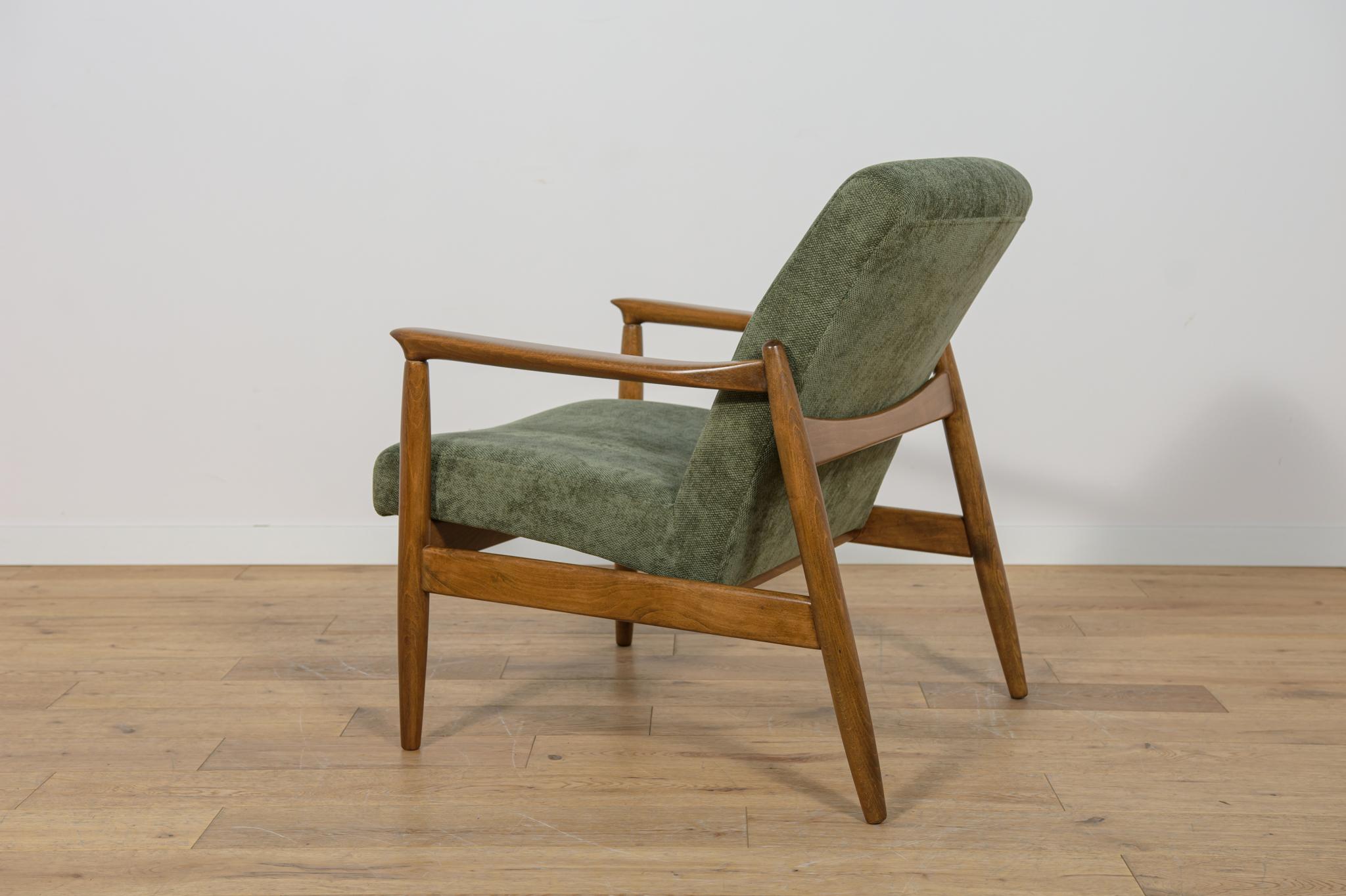 Woodwork Mid-Century GFM-64 Armchair by Edmund Homa for Gościcińskie Furniture Factory. For Sale