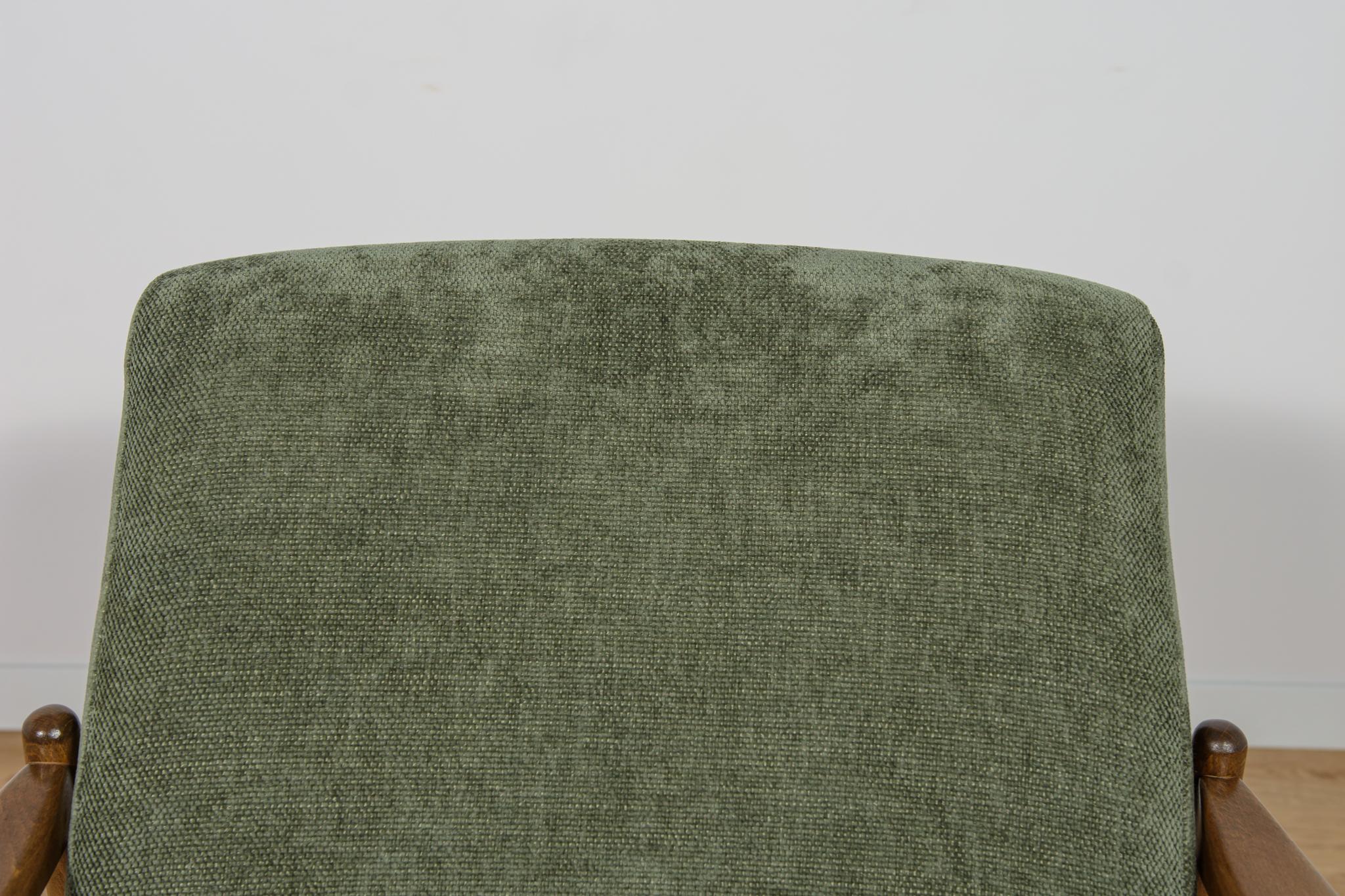 Late 20th Century Mid-Century GFM-64 Armchair by Edmund Homa for Gościcińskie Furniture Factory. For Sale