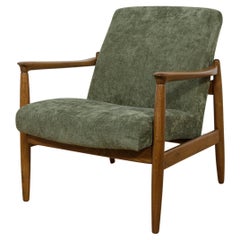 Mid-Century GFM-64 Armchair by Edmund Homa for Gościcińskie Furniture Factory.