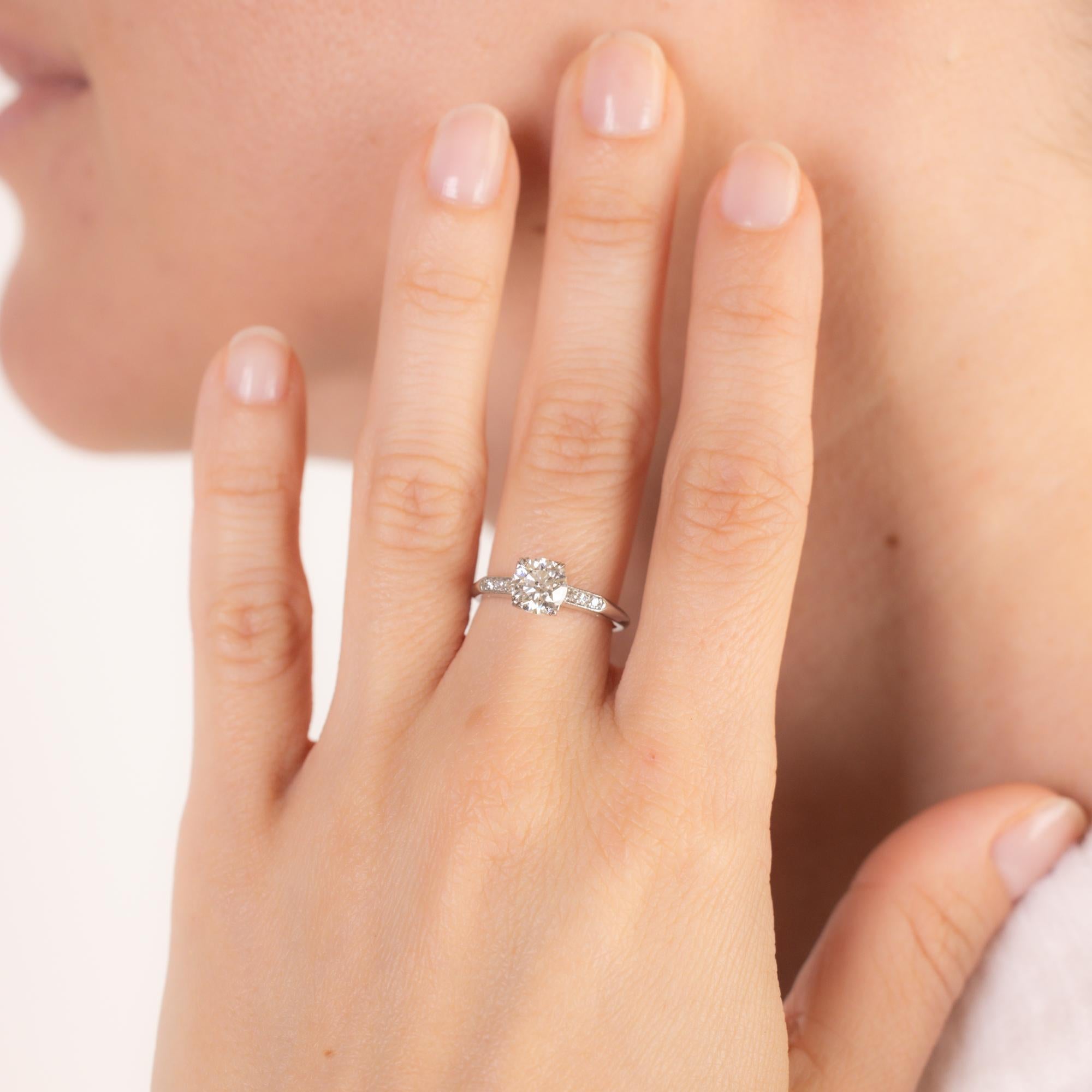 Brilliant Cut Mid Century GIA 1.01 carat diamond platinum engagement ring For Sale
