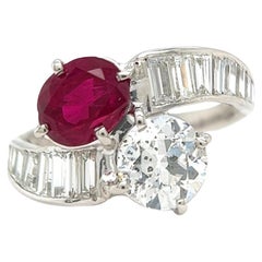 Mid Century GIA 1.22 Carats Diamond Ruby Toi et Moi Platinum Ring