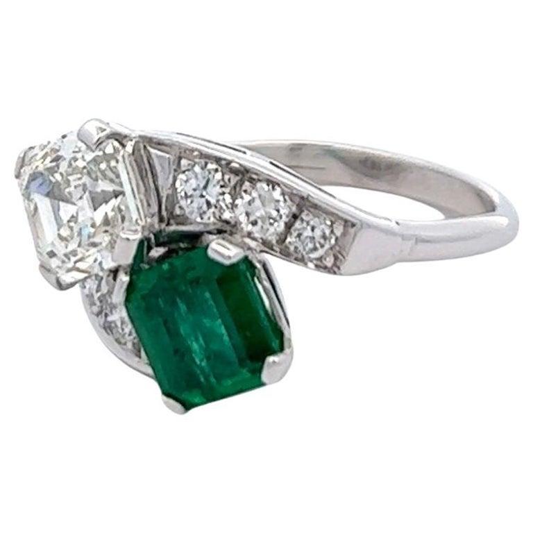 Midcentury GIA 1.50 Carats Asscher Cut Diamond Emerald Platinum Toi et Moi Ring 1
